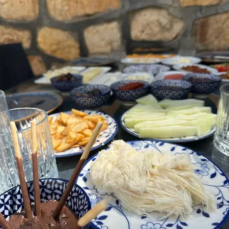 Hotel de apartamente Tikir House 4*