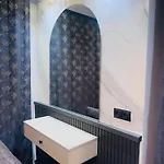 Apart-hotel Tikir House