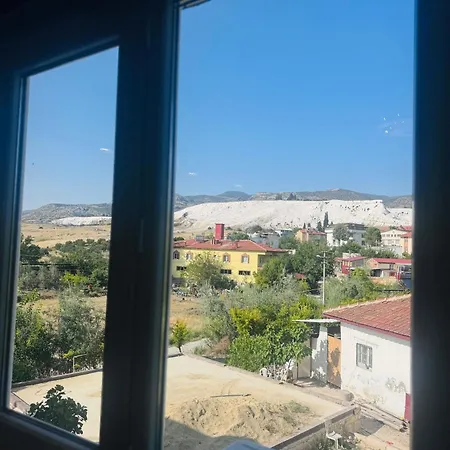 Aparthotel Tikir House *