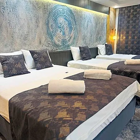 Tikir House 4*